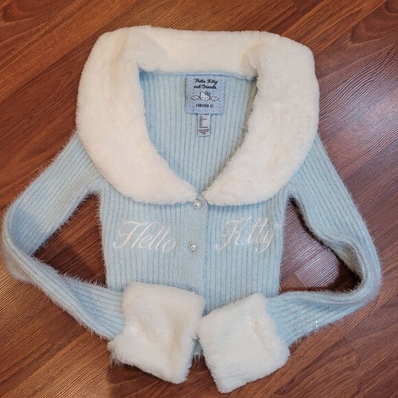 Hello Kitty & Friends X Forever 21 Blue Knit Cardigan W/Faux Fur Collar & Cuff - Picture 15 of 16